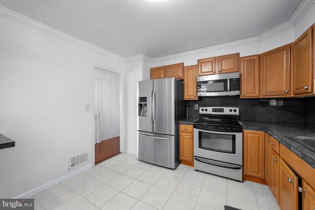 7 BROMWELL CT, Cockeysville, MD 21030