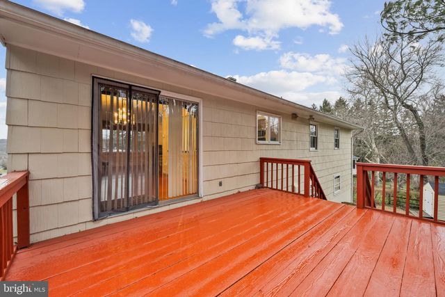 7 BROMWELL CT, Cockeysville, MD 21030