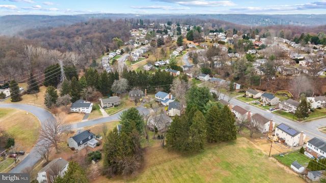 7 BROMWELL CT, Cockeysville, MD 21030