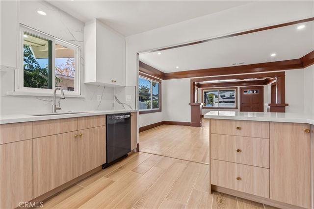 4284 La Salle Avenue, Los Angeles, CA 90062