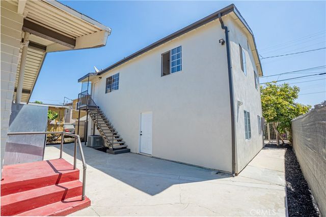 4284 La Salle Avenue, Los Angeles, CA 90062