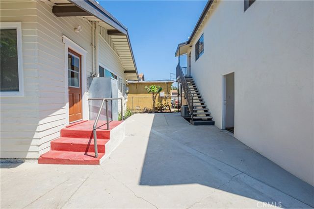 4284 La Salle Avenue, Los Angeles, CA 90062
