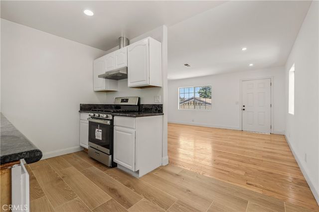 4284 La Salle Avenue, Los Angeles, CA 90062