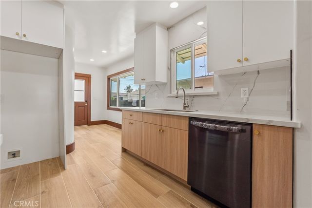 4284 La Salle Avenue, Los Angeles, CA 90062