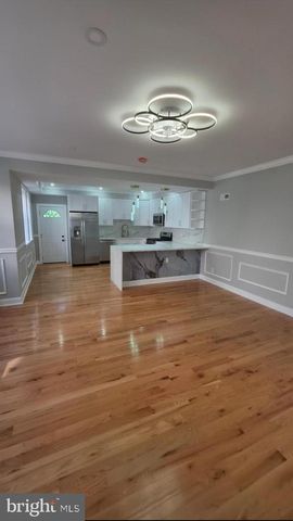 56 E TULPEHOCKEN ST, Philadelphia, PA 19144