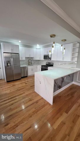 56 E TULPEHOCKEN ST, Philadelphia, PA 19144