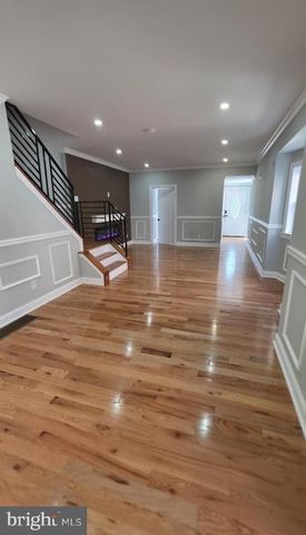 56 E TULPEHOCKEN ST, Philadelphia, PA 19144