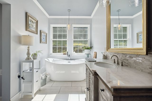 2658 Sycamore Valley Rd, Pleasant Shade, TN 37145