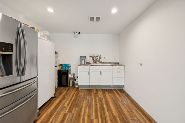 2658 Sycamore Valley Rd, Pleasant Shade, TN 37145