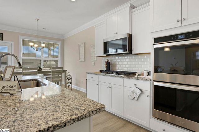 415 Raleighwood Lane, Simpsonville, SC 29681