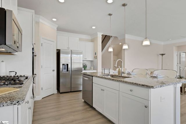 415 Raleighwood Lane, Simpsonville, SC 29681