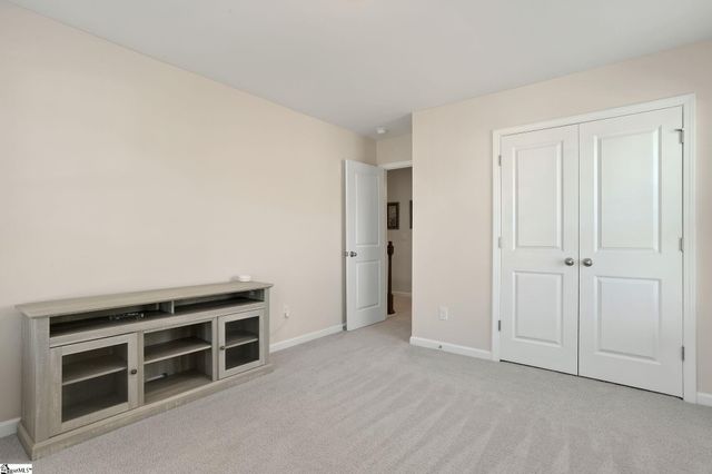 415 Raleighwood Lane, Simpsonville, SC 29681