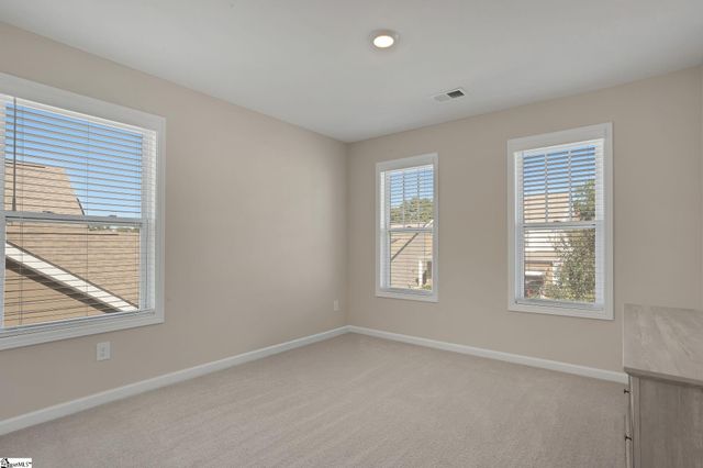 415 Raleighwood Lane, Simpsonville, SC 29681