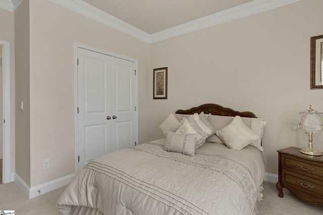 415 Raleighwood Lane, Simpsonville, SC 29681