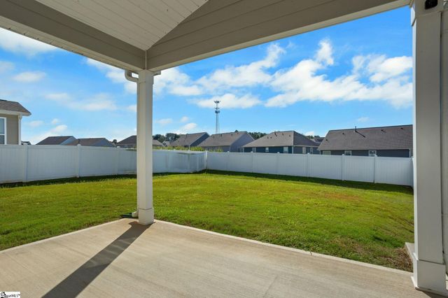 415 Raleighwood Lane, Simpsonville, SC 29681