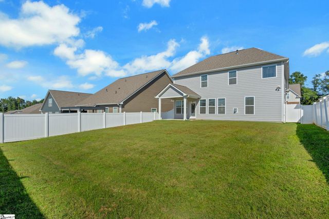 415 Raleighwood Lane, Simpsonville, SC 29681