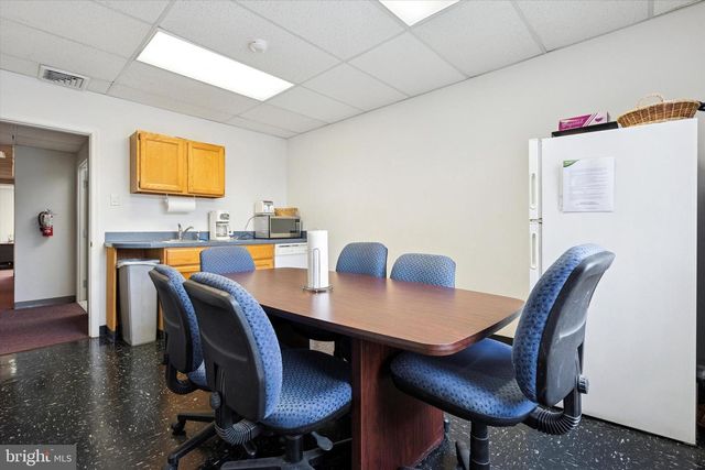 1000 FAYETTE ST, Conshohocken, PA 19428