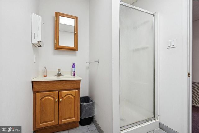 1000 FAYETTE ST, Conshohocken, PA 19428