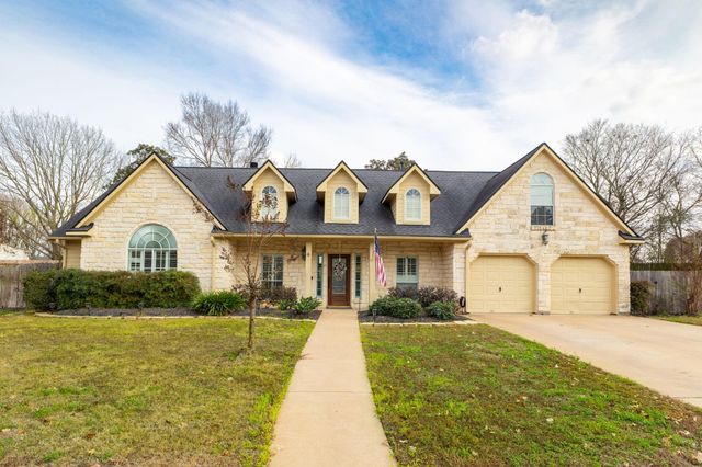 2709 Chase Street, Brenham, TX 77833