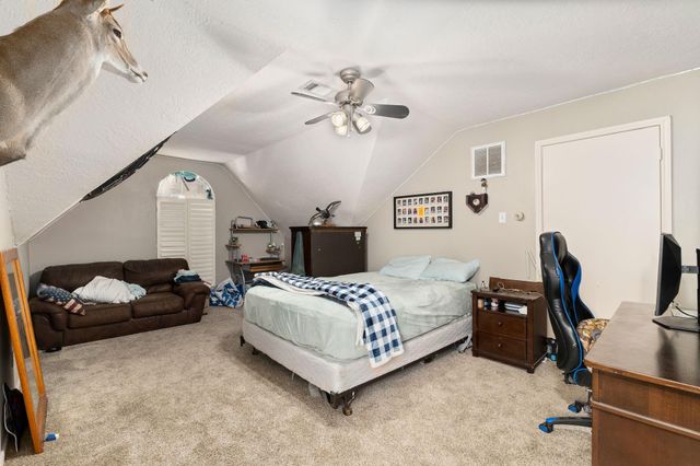 2709 Chase Street, Brenham, TX 77833