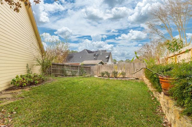 2709 Chase Street, Brenham, TX 77833