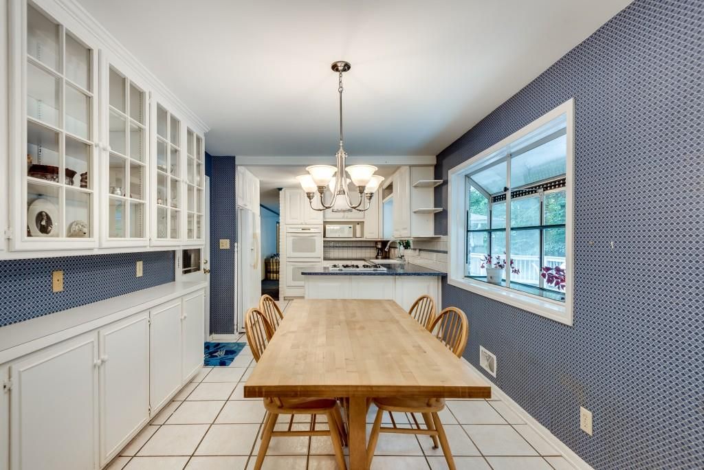 Image 14 of property listing at 1800 Angelique Drive, Decatur, GA 30033