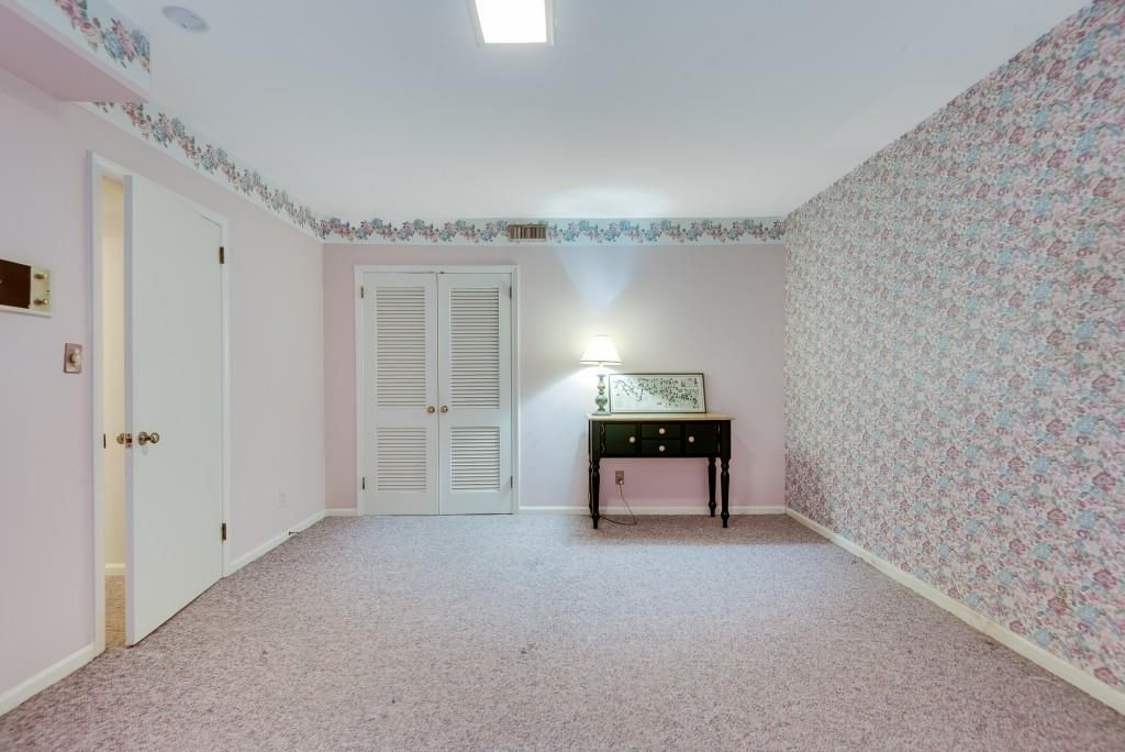 Image 26 of property listing at 1800 Angelique Drive, Decatur, GA 30033