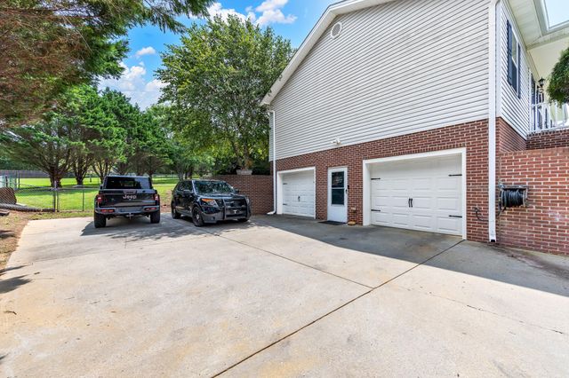 3309 Carmen Lane SE, Cleveland, TN 37323
