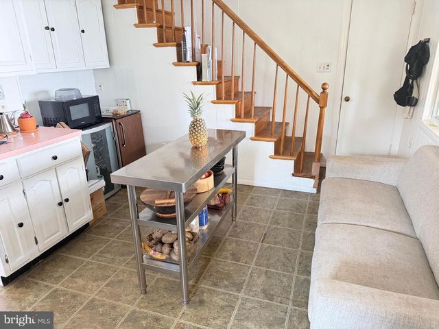 2101 N NOTTINGHAM ST, Arlington, VA 22205