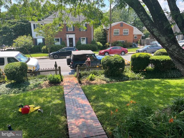 2101 N NOTTINGHAM ST, Arlington, VA 22205