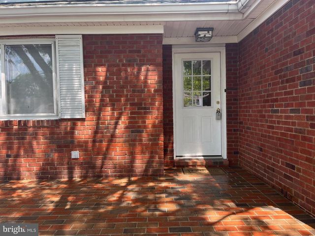 2101 N NOTTINGHAM ST, Arlington, VA 22205