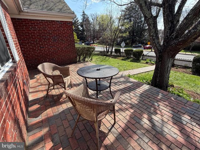 2101 N NOTTINGHAM ST, Arlington, VA 22205