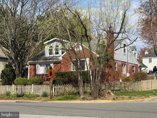 2101 N NOTTINGHAM ST, Arlington, VA 22205