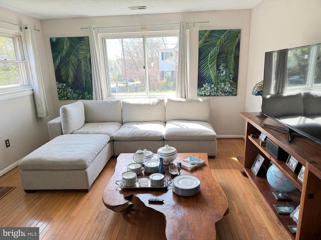 2101 N NOTTINGHAM ST, Arlington, VA 22205