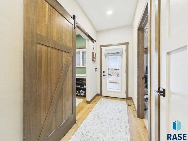 815 Yuzina Ave Avenue, Harrisburg, SD 57032