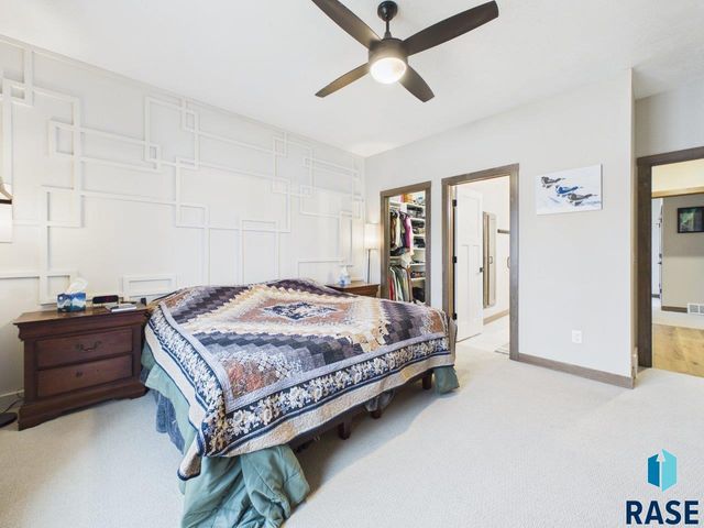 815 Yuzina Ave Avenue, Harrisburg, SD 57032