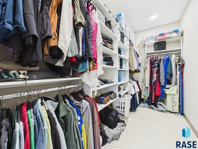 815 Yuzina Ave Avenue, Harrisburg, SD 57032