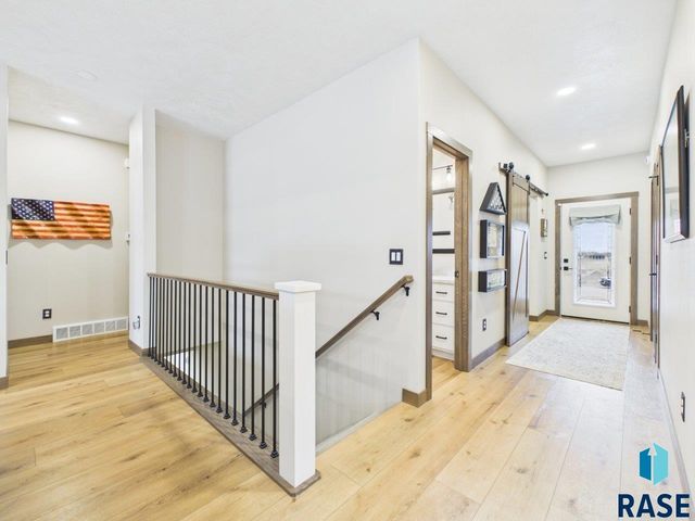 815 Yuzina Ave Avenue, Harrisburg, SD 57032