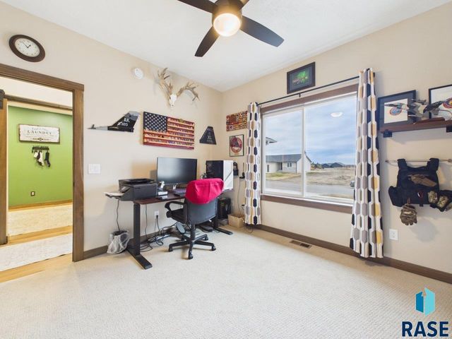 815 Yuzina Ave Avenue, Harrisburg, SD 57032