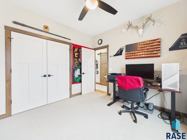 815 Yuzina Ave Avenue, Harrisburg, SD 57032