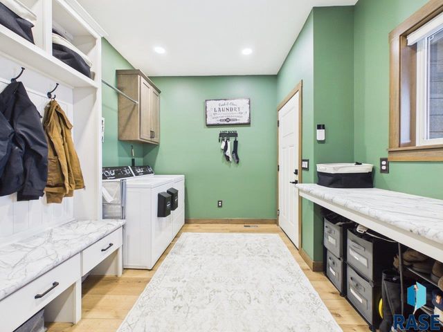 815 Yuzina Ave Avenue, Harrisburg, SD 57032