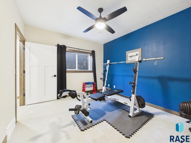 815 Yuzina Ave Avenue, Harrisburg, SD 57032