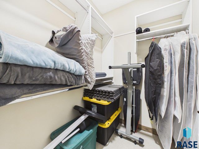 815 Yuzina Ave Avenue, Harrisburg, SD 57032