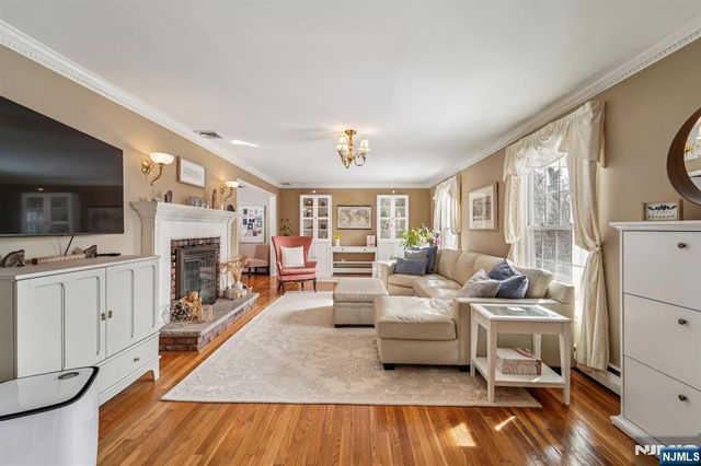 406 Indian Road, Wayne, NJ 07470