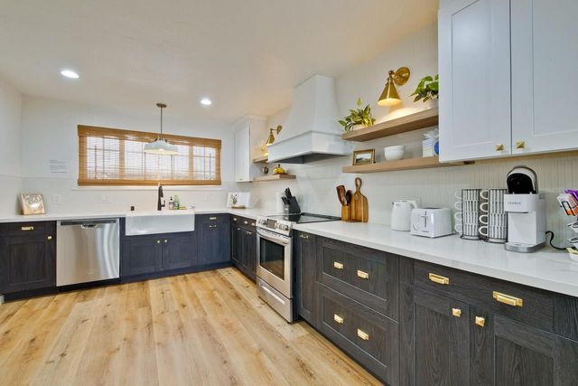 732 N Redwood Avenue, San Jose, CA 95128