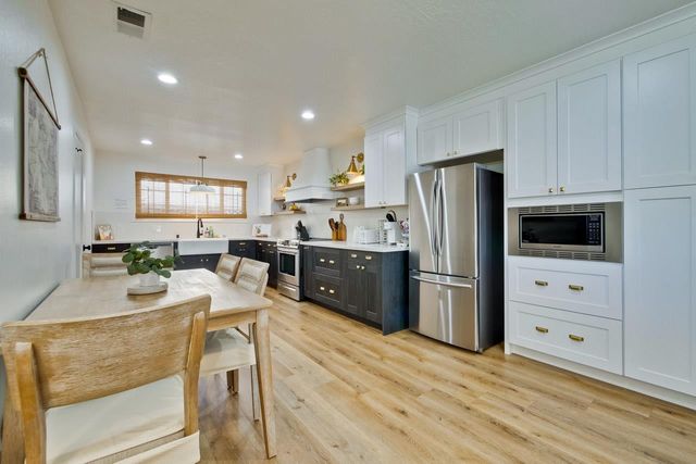 732 N Redwood Avenue, San Jose, CA 95128