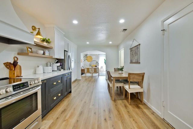 732 N Redwood Avenue, San Jose, CA 95128