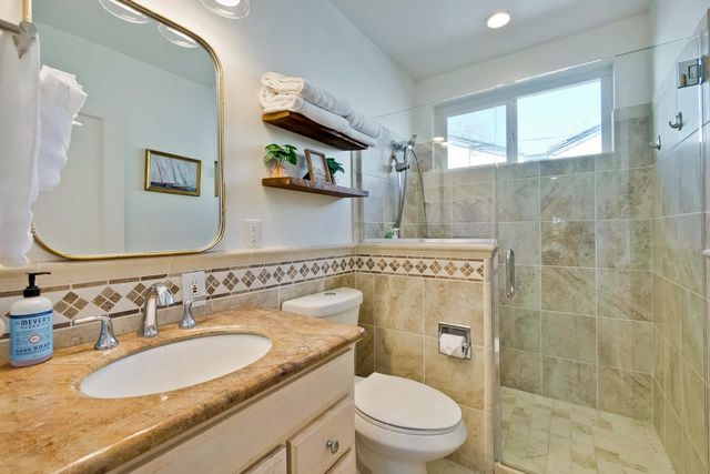 732 N Redwood Avenue, San Jose, CA 95128