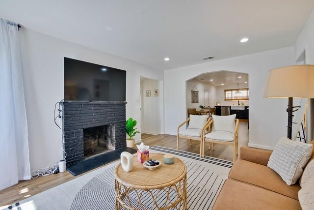 732 N Redwood Avenue, San Jose, CA 95128