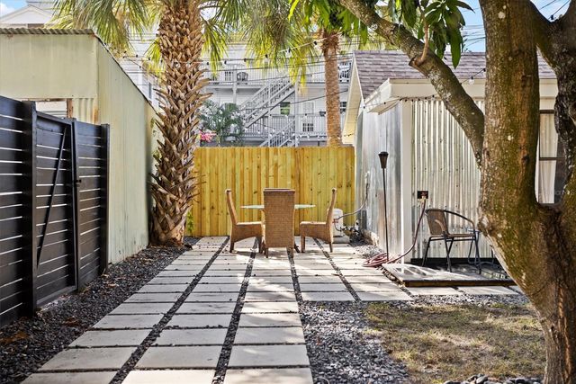 517 8TH STREET N, St Petersburg, FL 33701